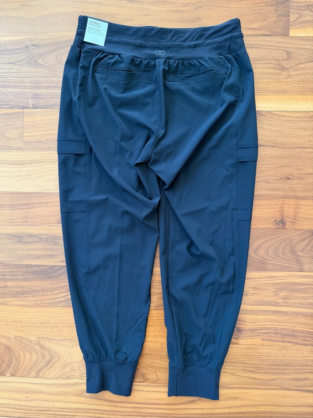 NWT CALIA Journey True Light Cargo Pocket Joggers Pants Size M True Black - Picture 12 of 14